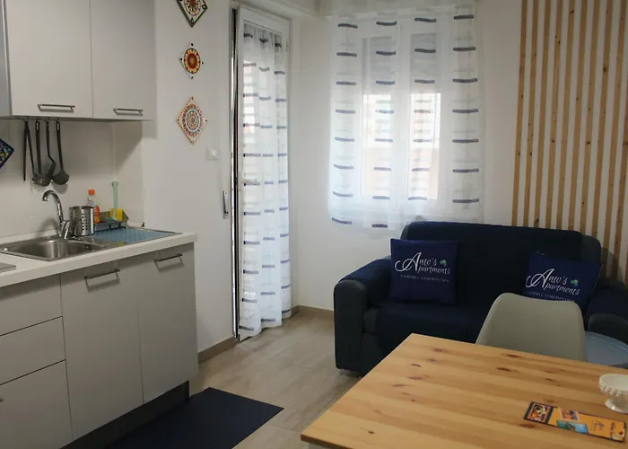 Anto's - Tatil Evi Giardini Naxos